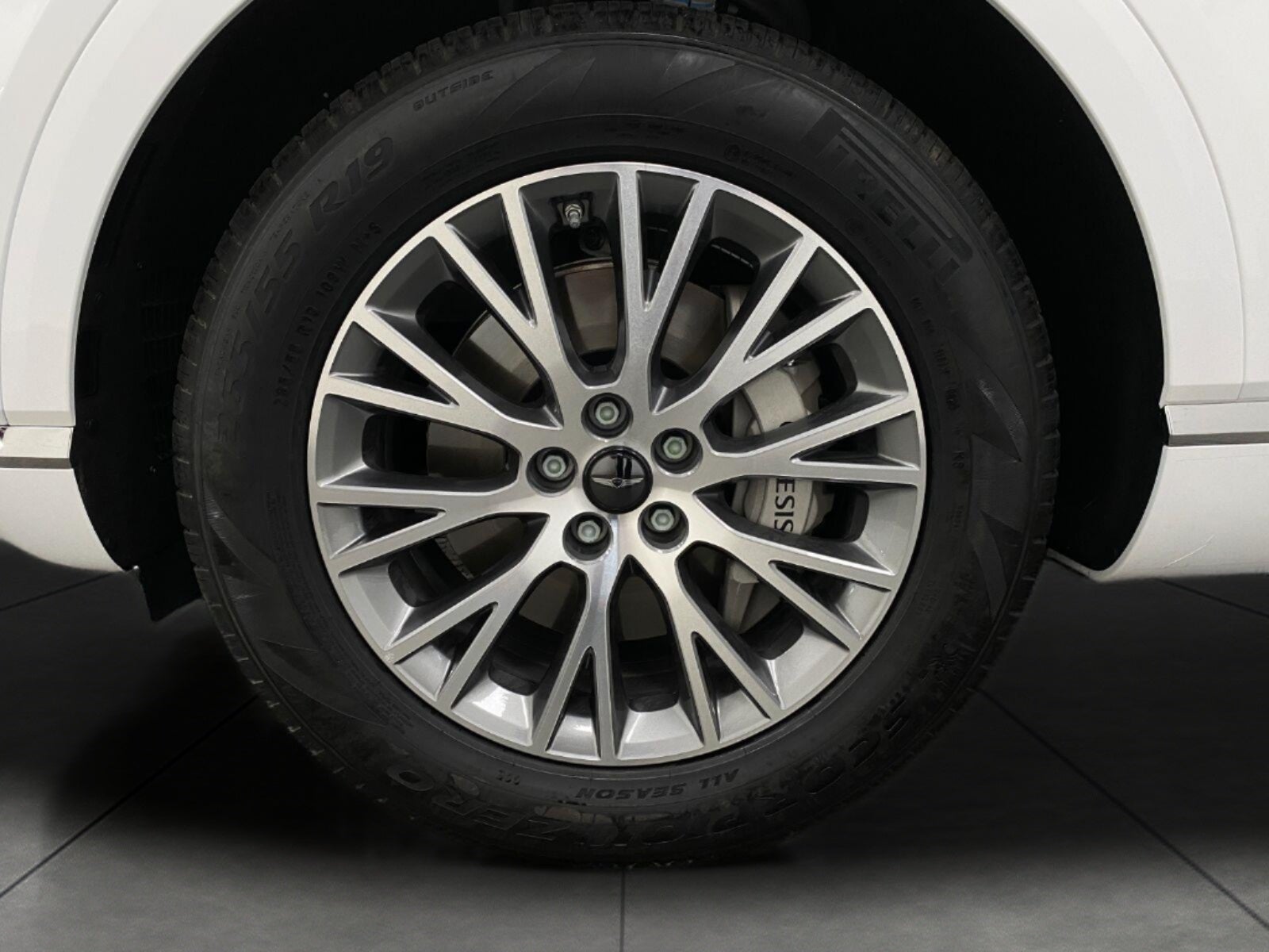 2025 Genesis GV80 2.5T Standard AWD