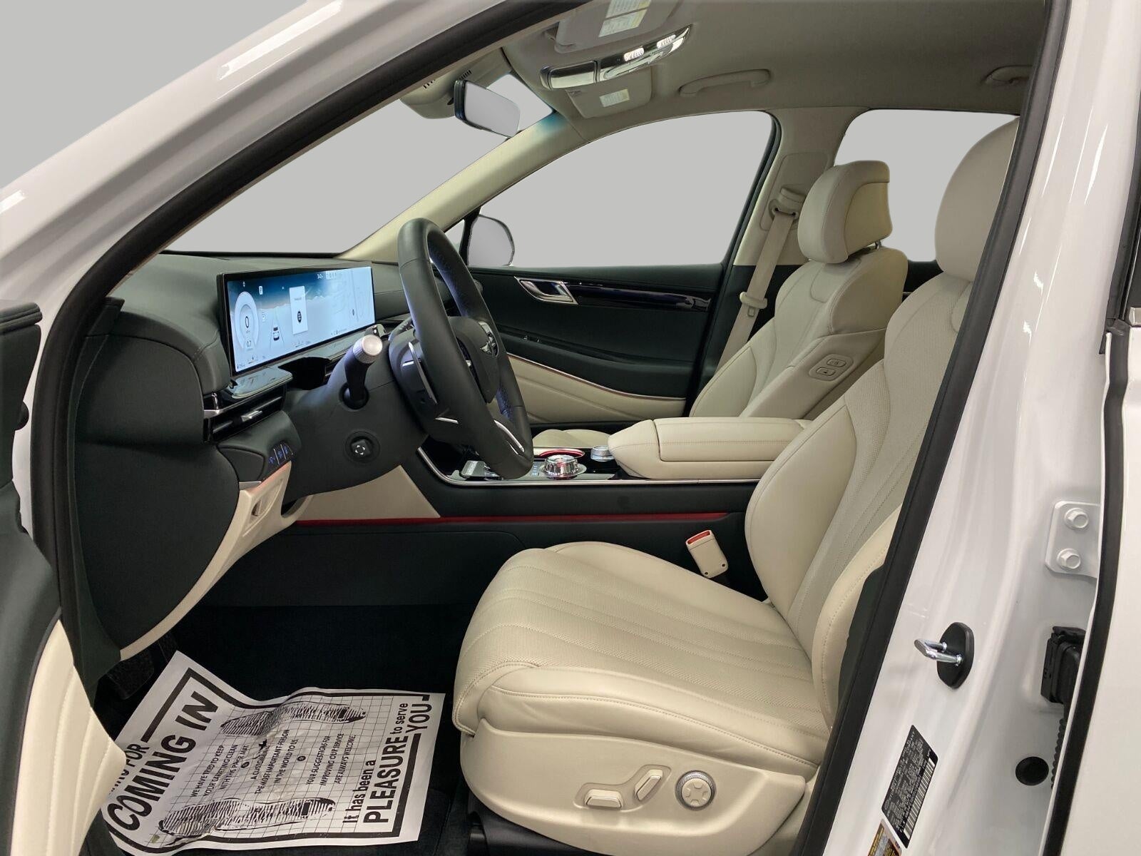 2025 Genesis GV80 2.5T Standard AWD