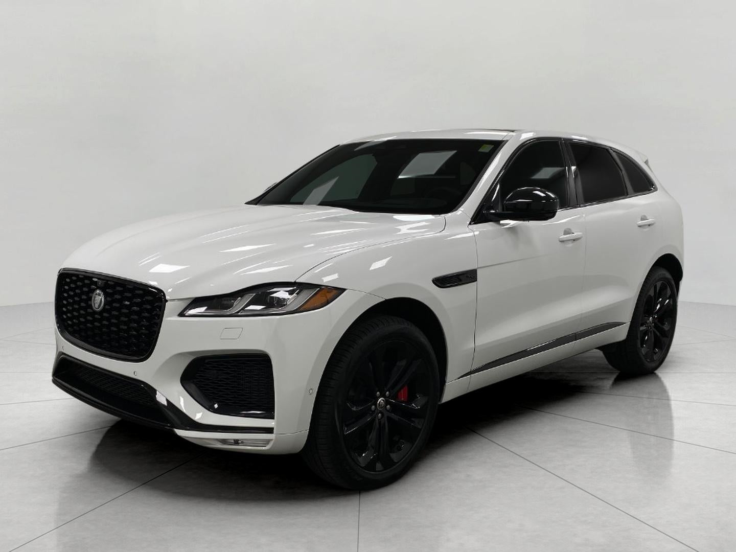 2026 Jaguar F-PACE P400 R-Dynamic S's photo