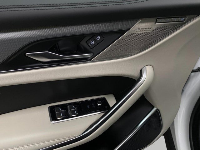 2025 Jaguar F-PACE SVR 575 Edition AWD