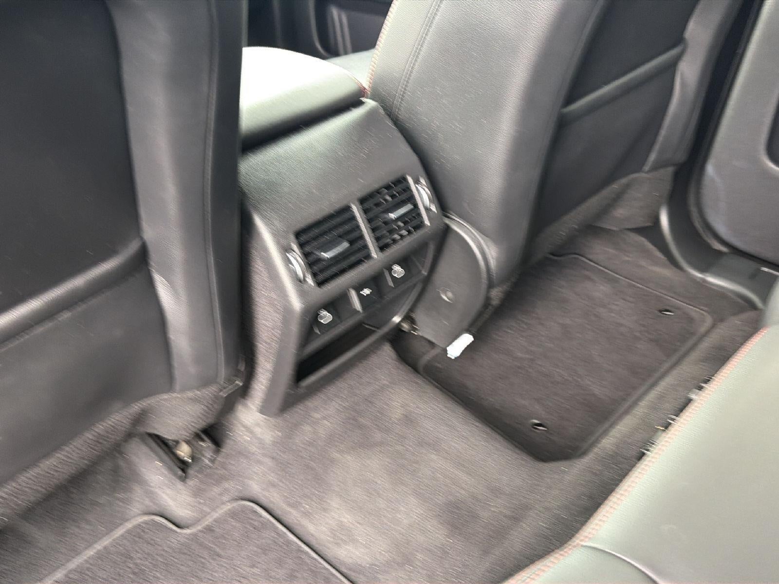 2023 Land Rover Discovery Sport S R-Dynamic 4WD