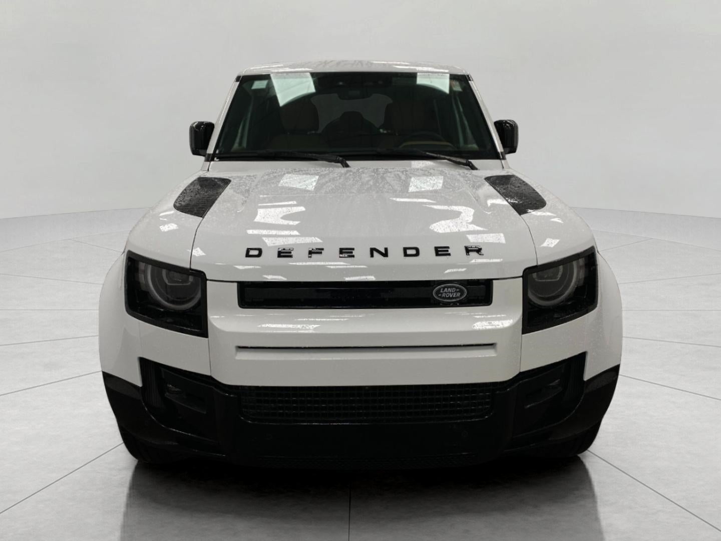 2026 Land Rover Defender 110 P400 X-Dynamic SE