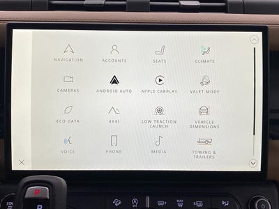 2026 Land Rover Defender 110 P400 X-Dynamic SE