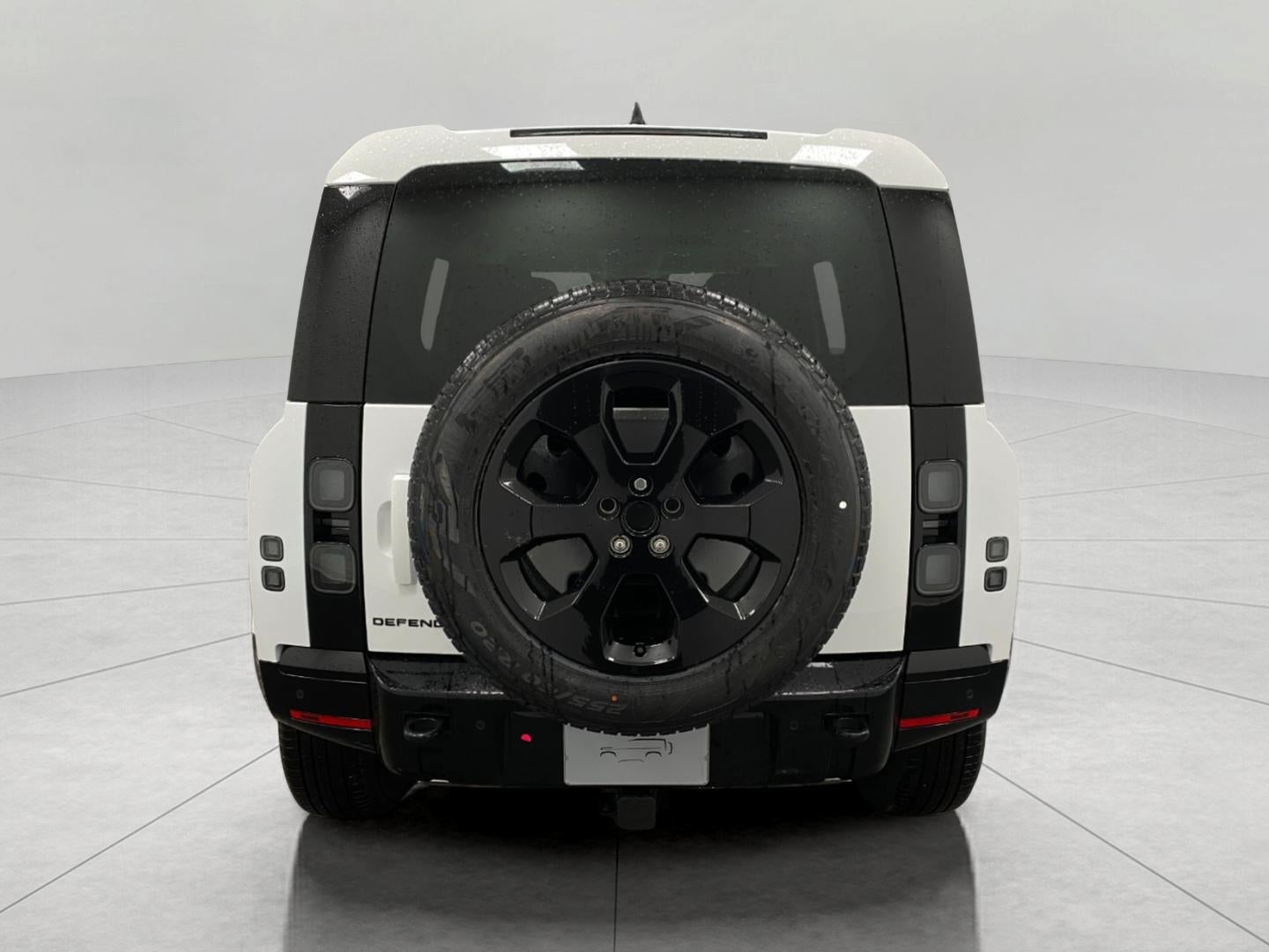 2026 Land Rover Defender 110 P400 X-Dynamic SE