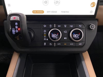 2026 Land Rover Defender 110 P400 X-Dynamic SE
