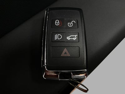 2025 Land Rover Defender 110 P300 S