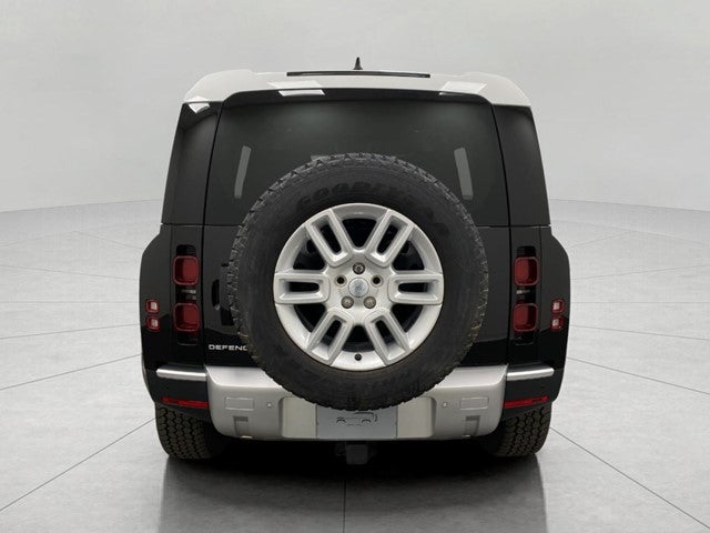 2025 Land Rover Defender 110 P300 S
