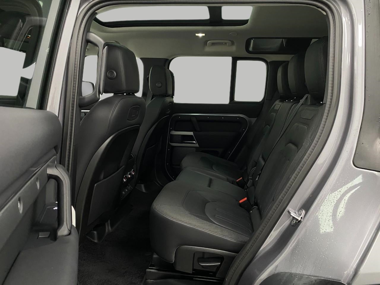 2021 Land Rover Defender 110 SE AWD