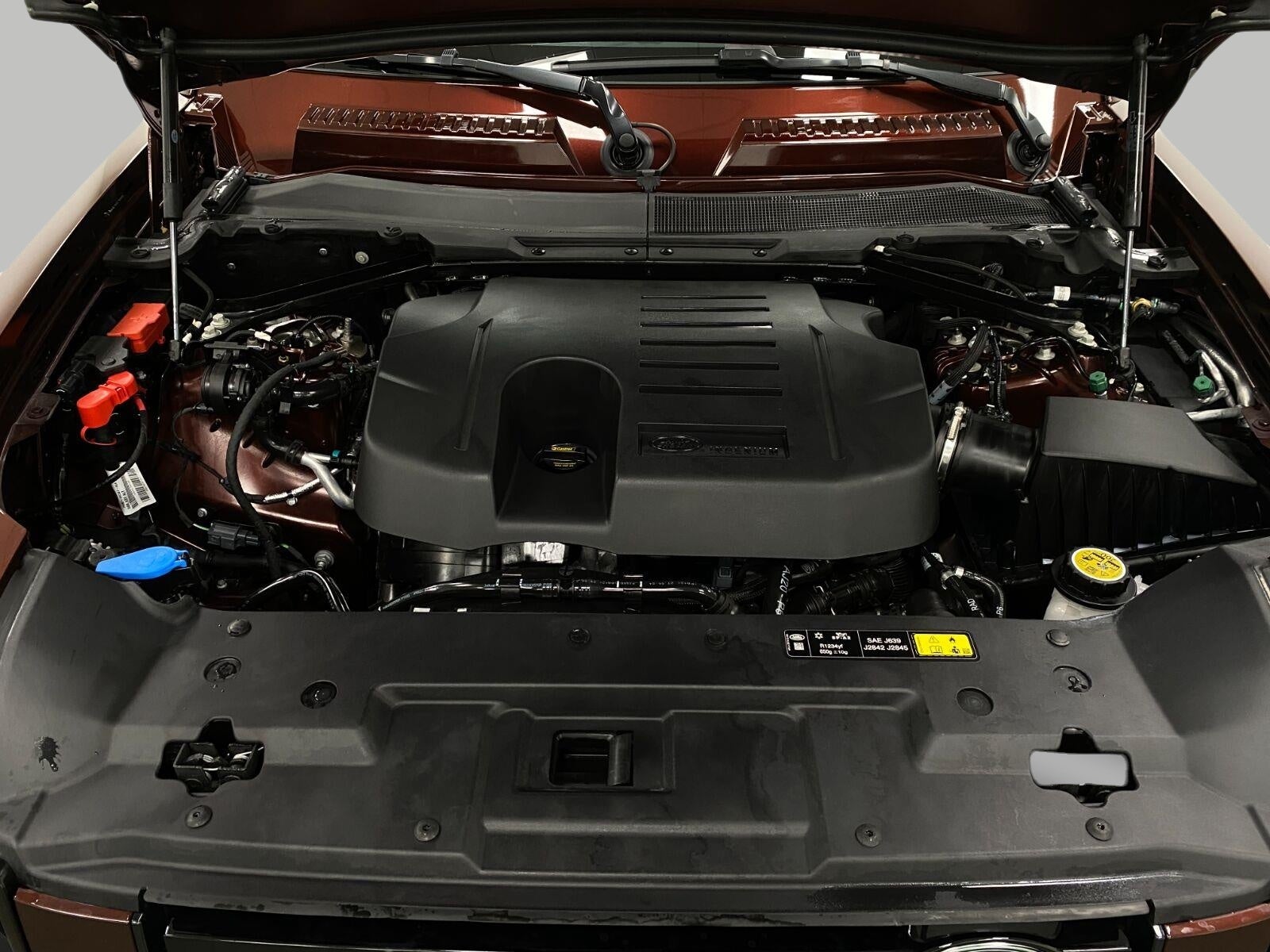 2025 Land Rover Defender 110 P400 Sedona Red Edition