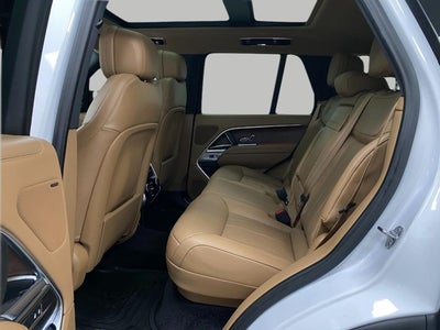 2024 Land Rover Range Rover P530 SE SWB