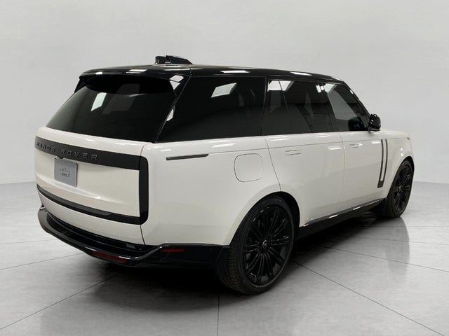 2024 Land Rover Range Rover P530 SE SWB
