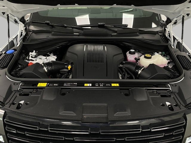 2025 Land Rover Range Rover P530 SE SWB