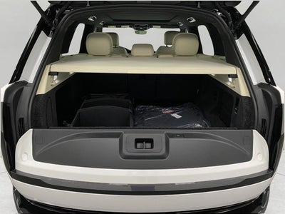 2025 Land Rover Range Rover P530 SE SWB