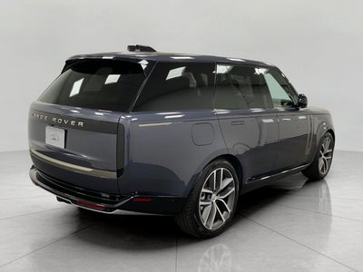 2025 Land Rover Range Rover P400 SE SWB
