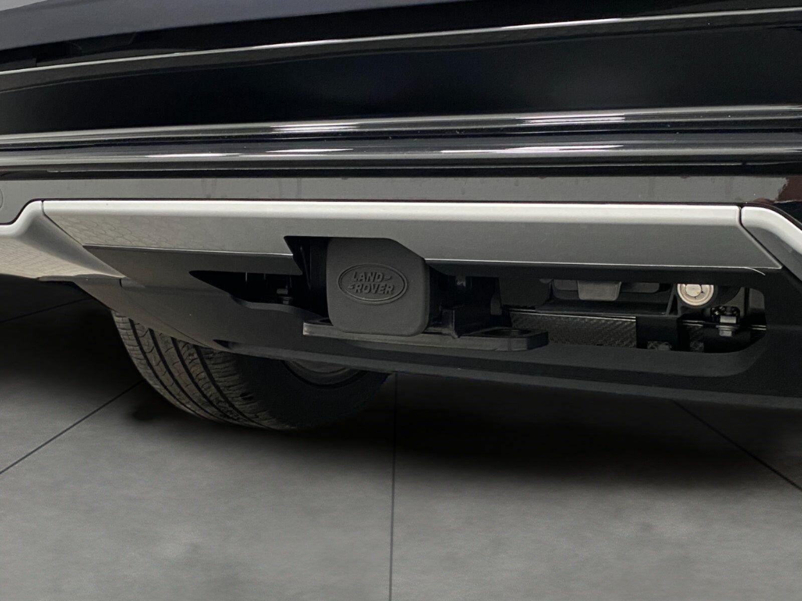 2025 Land Rover Range Rover P400 SE SWB