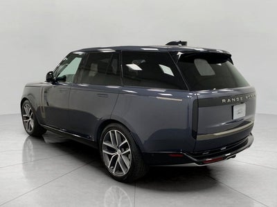 2025 Land Rover Range Rover P400 SE SWB