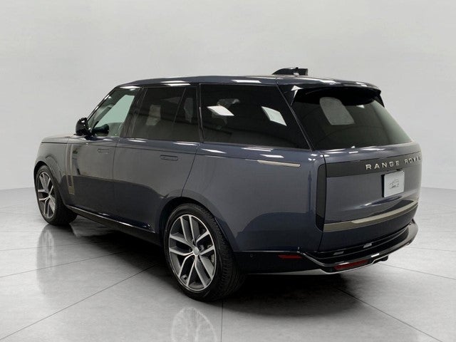 2025 Land Rover Range Rover P400 SE SWB