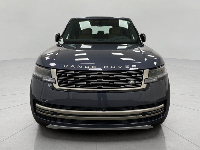 2025 Land Rover Range Rover P400 SE SWB