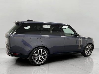 2025 Land Rover Range Rover P400 SE SWB