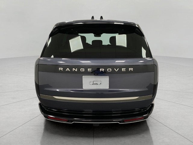 2025 Land Rover Range Rover P400 SE SWB