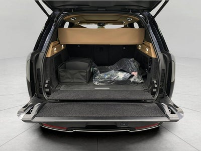 2025 Land Rover Range Rover P400 SE SWB
