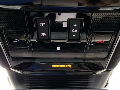 2025 Land Rover Range Rover P400 SE SWB