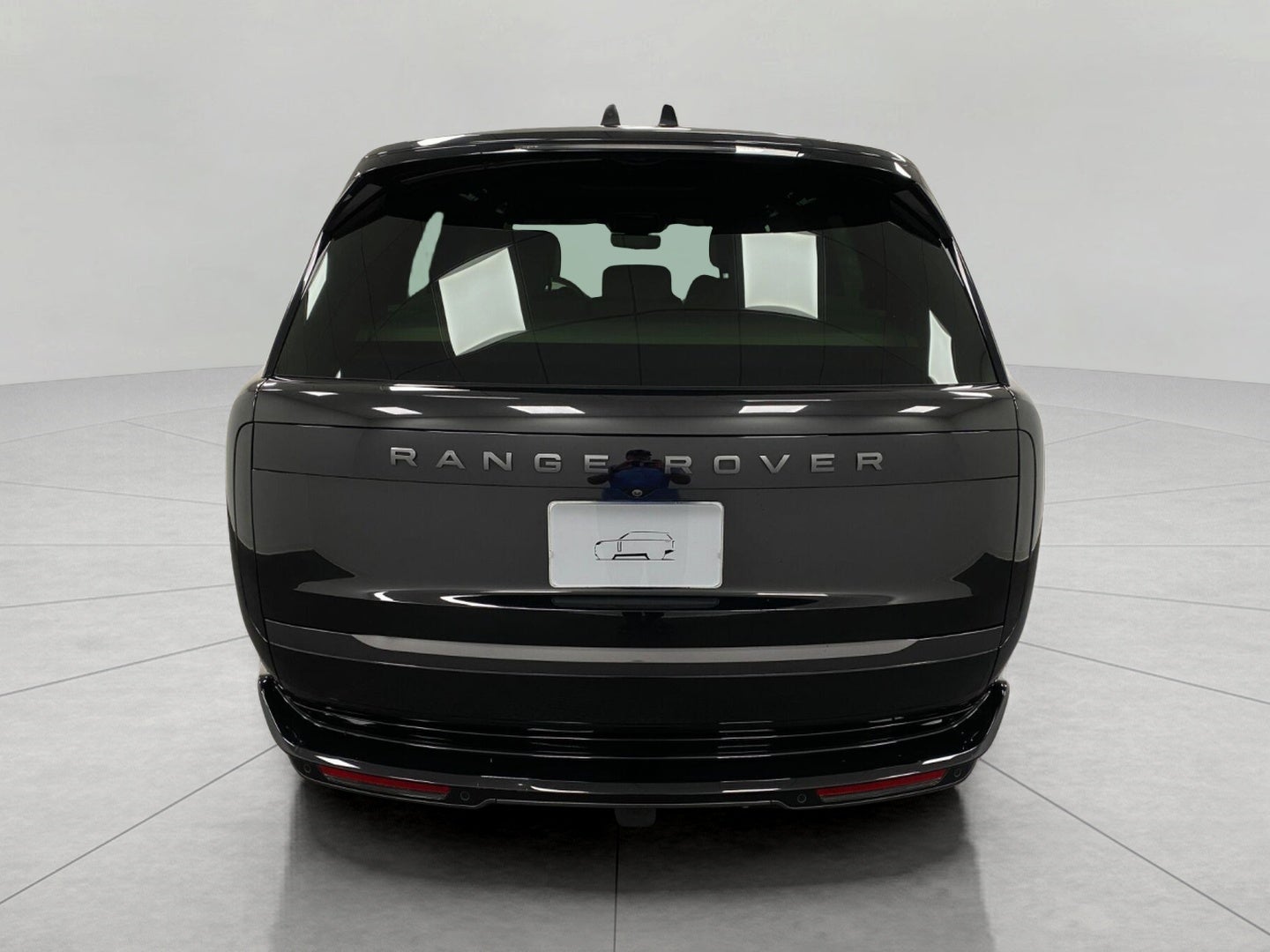2025 Land Rover Range Rover P400 SE SWB