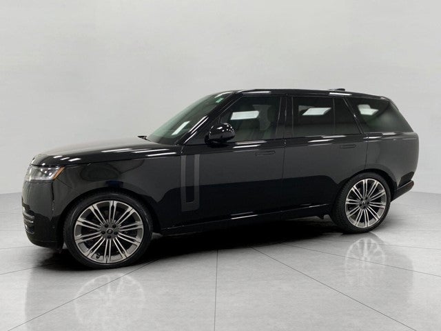 2025 Land Rover Range Rover P400 SE SWB