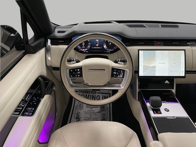 2025 Land Rover Range Rover P400 SE SWB