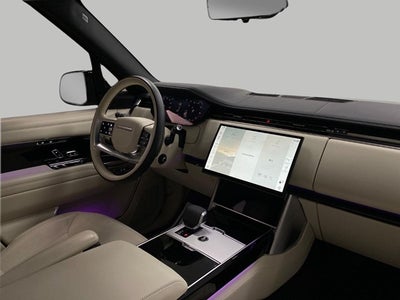 2025 Land Rover Range Rover P400 SE SWB
