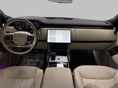 2025 Land Rover Range Rover P400 SE SWB