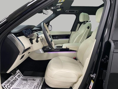 2025 Land Rover Range Rover P400 SE SWB