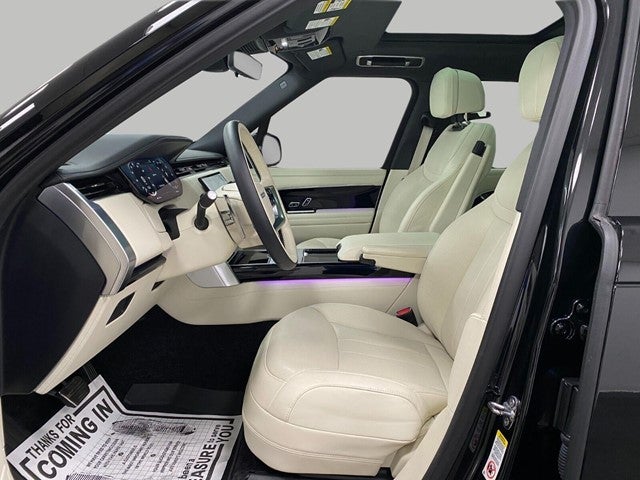 2025 Land Rover Range Rover P400 SE SWB