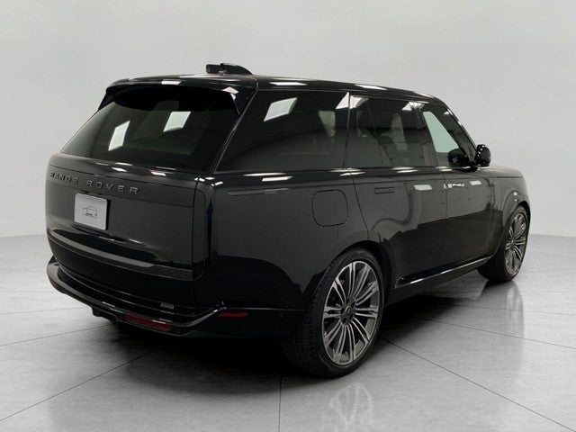 2025 Land Rover Range Rover P400 SE SWB