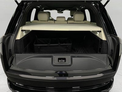2025 Land Rover Range Rover P400 SE SWB