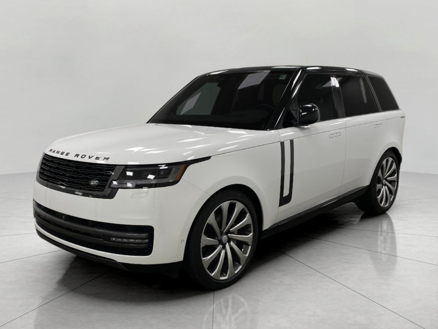 2022 Land Rover Range Rover P400 SE SWB