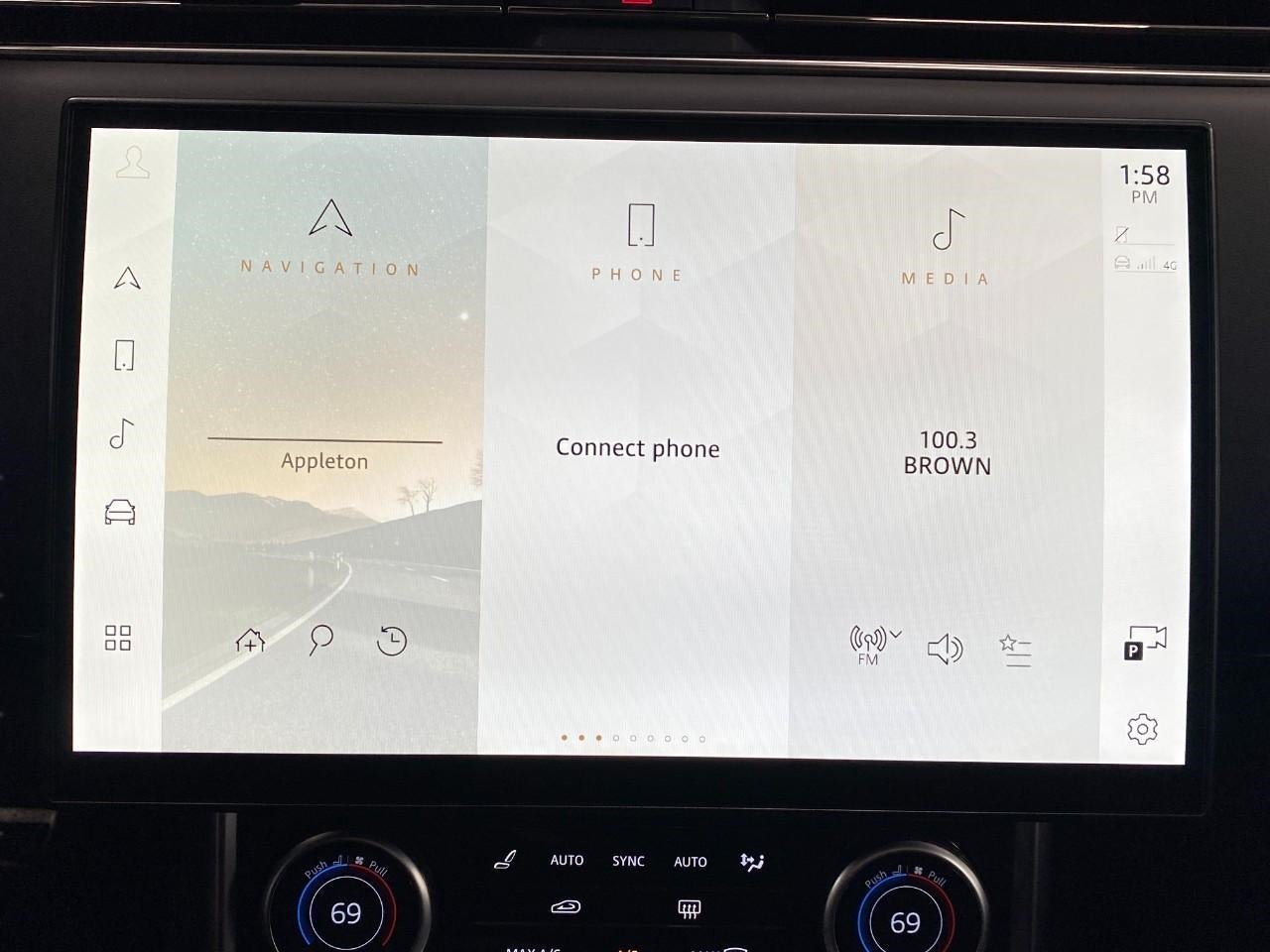 2022 Land Rover Range Rover P400 SE SWB