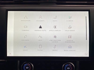 2022 Land Rover Range Rover P400 SE SWB