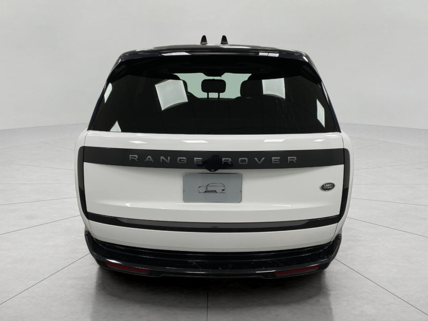 2022 Land Rover Range Rover P400 SE SWB