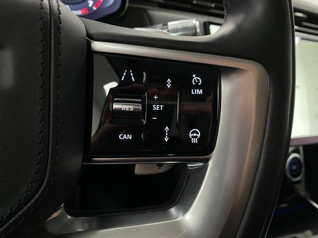 2022 Land Rover Range Rover P400 SE SWB