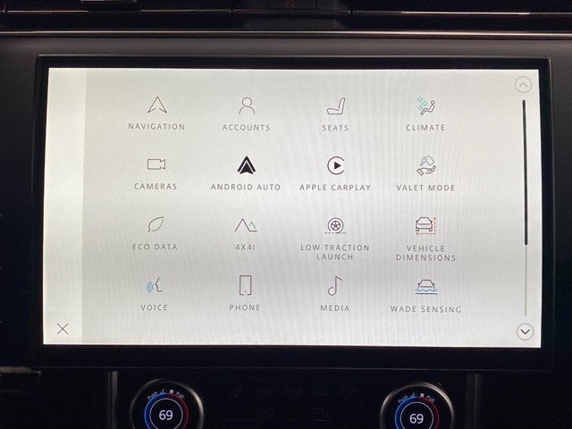 2022 Land Rover Range Rover P400 SE SWB