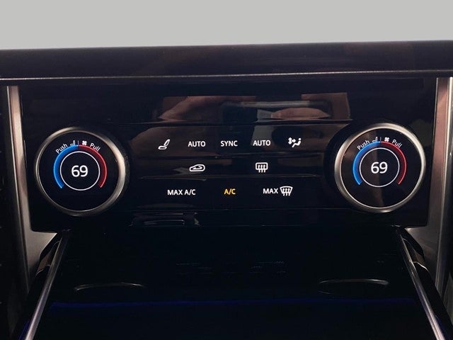 2022 Land Rover Range Rover P400 SE SWB