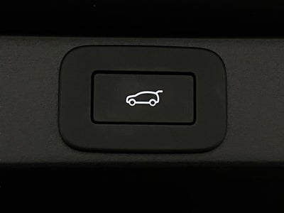 2025 Land Rover Range Rover P400 SE SWB