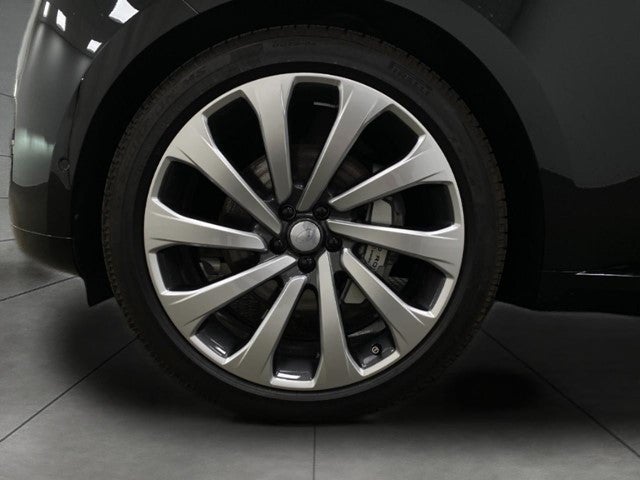 2025 Land Rover Range Rover P400 SE SWB