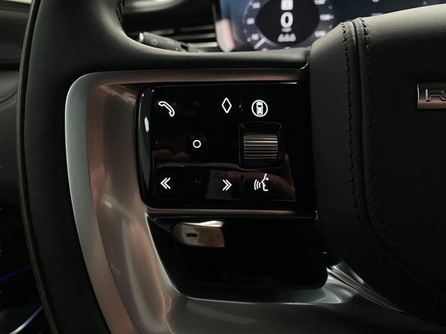 2025 Land Rover Range Rover P400 SE SWB