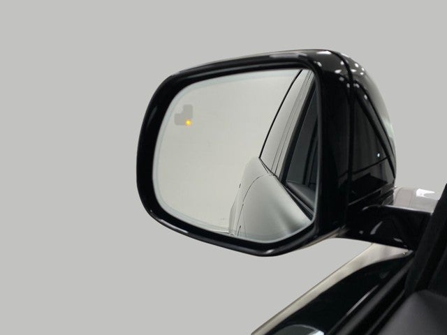 2025 Land Rover Range Rover P400 SE SWB