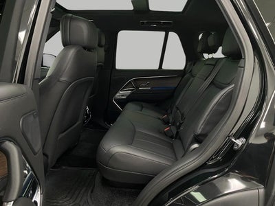 2025 Land Rover Range Rover P400 SE SWB