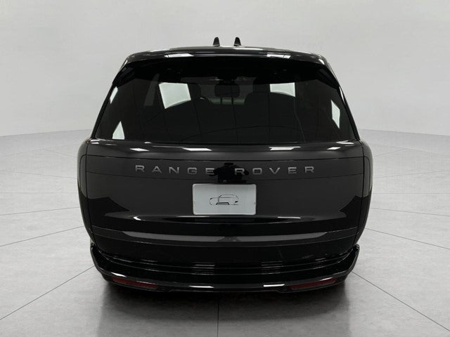 2025 Land Rover Range Rover P400 SE SWB