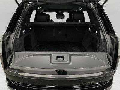 2025 Land Rover Range Rover P400 SE SWB