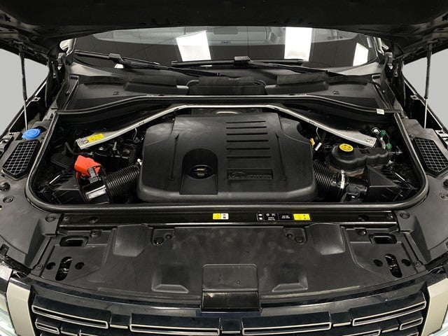 2022 Land Rover Range Rover P400 SE LWB 7 Seat